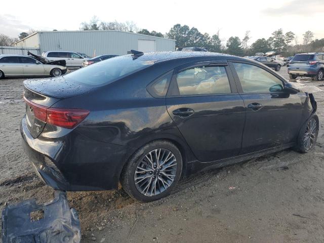 3KPF54AD8PE568504 - 2023 KIA FORTE GT LINE BLACK photo 3