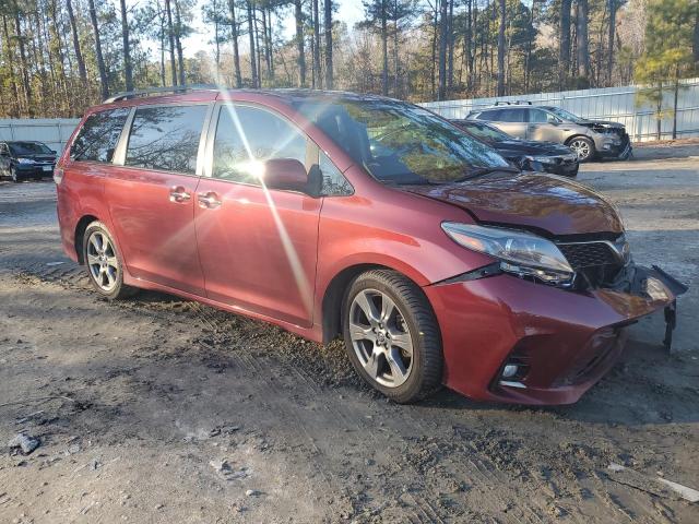 5TDXZ3DC4JS954775 - 2018 TOYOTA SIENNA SE BURGUNDY photo 4