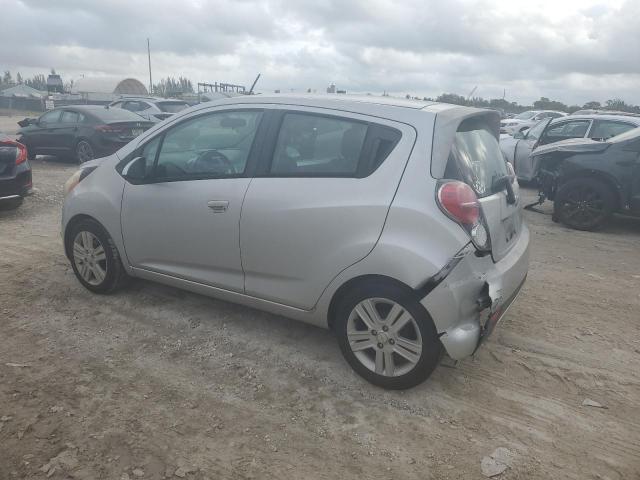 KL8CD6S99EC432472 - 2014 CHEVROLET SPARK 1LT SILVER photo 2