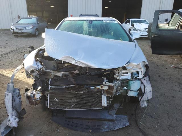 1G1ZC5EB7AF121041 - 2010 CHEVROLET MALIBU 1LT 银色 照片 5