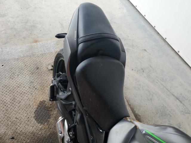 ML5EXER14RDAB7103 - 2024 KAWASAKI EX650 R GRAY photo 6