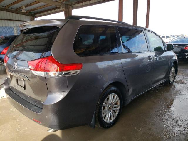 5TDYK3DC2ES459571 - 2014 TOYOTA SIENNA XLE GRAY photo 3