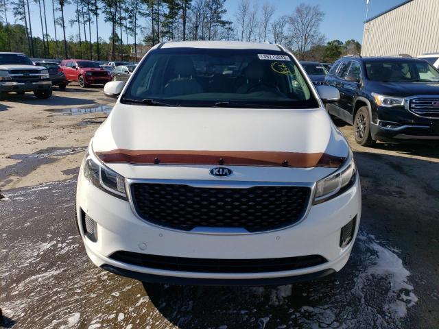 KNDMB5C1XG6213834 - 2016 KIA SEDONA LX WHITE photo 5