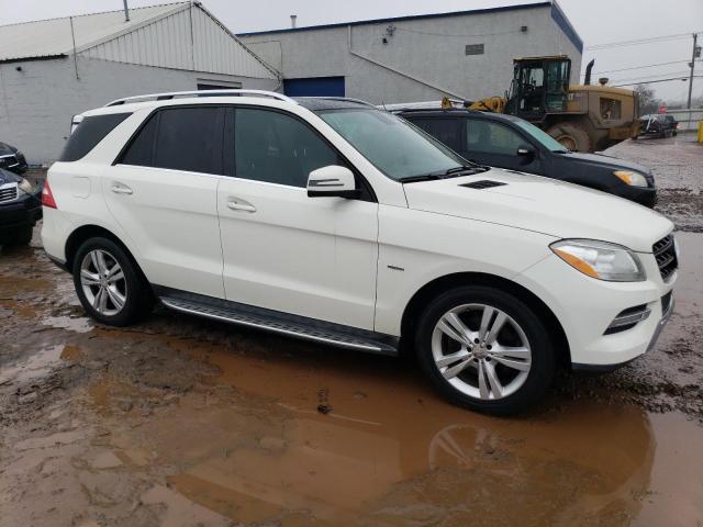 4JGDA5HB8CA016071 - 2012 MERCEDES-BENZ ML 350 4MATIC WHITE photo 4