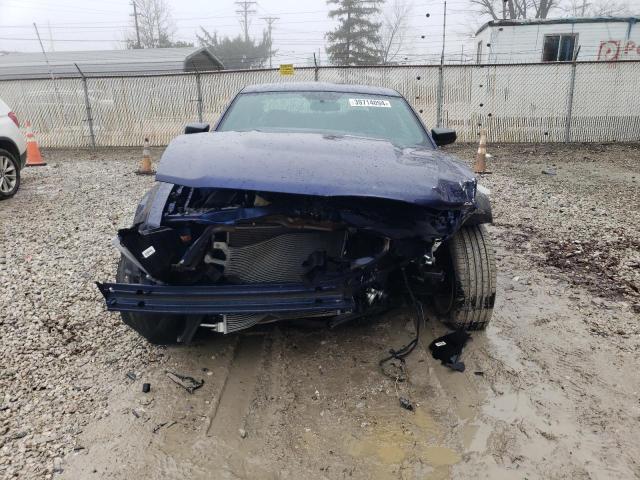 1ZVBP8AM5C5284668 - 2012 FORD MUSTANG BLUE photo 5