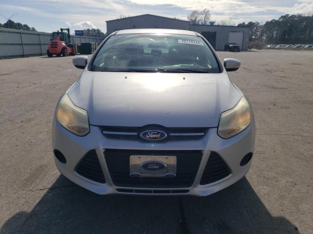 1FADP3F24EL124419 - 2014 FORD FOCUS SE SILVER photo 5