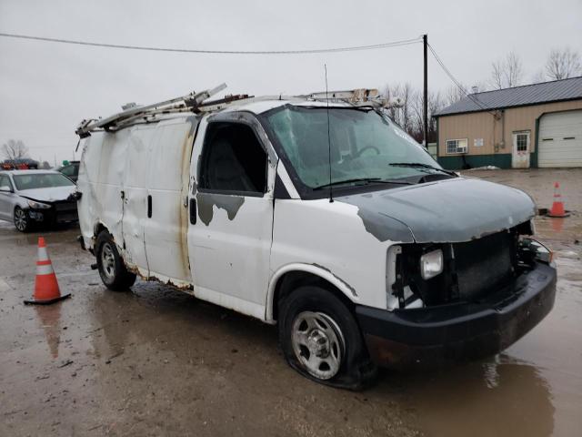 1GCFG15X871157488 - 2007 CHEVROLET EXPRESS G1 WHITE photo 4