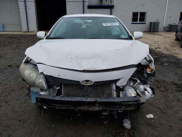 2T1BU40E29C135788 - 2009 TOYOTA COROLLA BASE WHITE photo 5