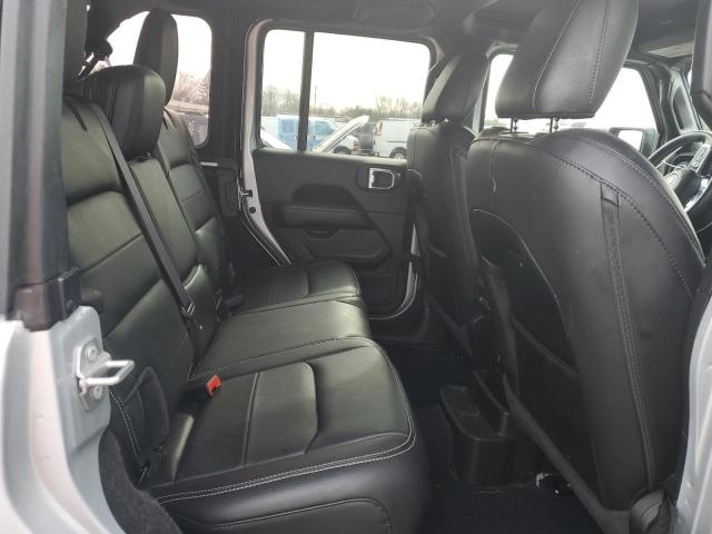 1C4HJXEG4NW260999 - 2022 JEEP WRANGLER U SAHARA SILVER photo 10