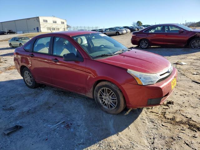 1FAHP3FN8AW229288 - 2010 FORD FOCUS SE RED photo 4