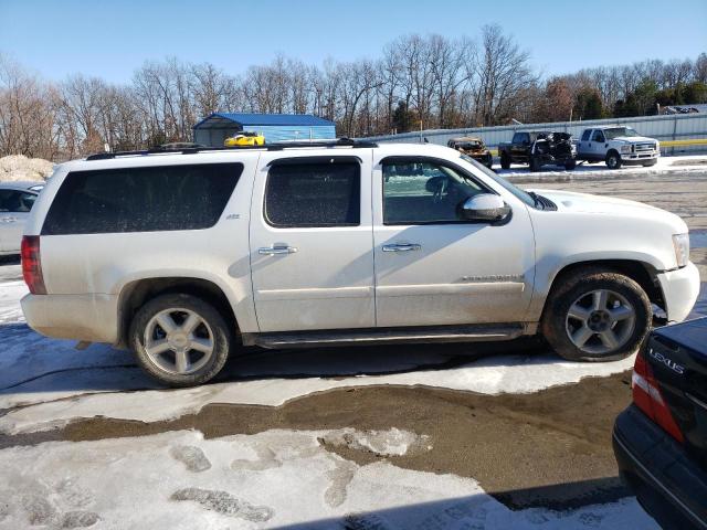 1GNFK16368J156651 - 2008 CHEVROLET SUBURBAN K1500 LS WHITE photo 3