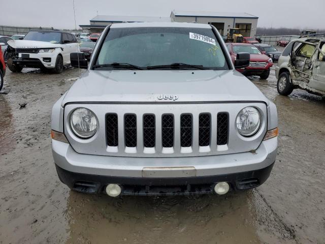 1C4NJPFB3ED599531 - 2014 JEEP PATRIOT LATITUDE SILVER photo 5