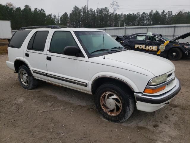 1GNDT13W91K252731 - 2001 CHEVROLET BLAZER LT WHITE photo 4