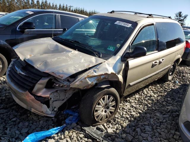 2005 CHRYSLER TOWN & COU, 