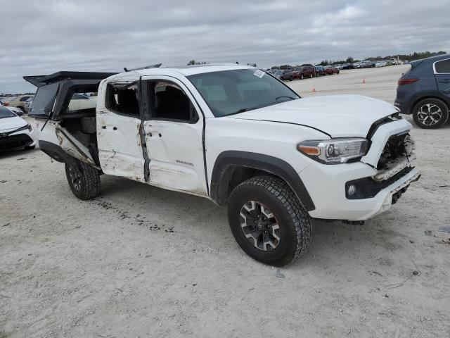 5TFCZ5AN8JX135486 - 2018 TOYOTA TACOMA DOUBLE CAB WHITE photo 4