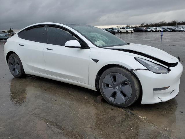 5YJ3E1EA0MF929862 - 2021 TESLA MODEL 3 WHITE photo 4