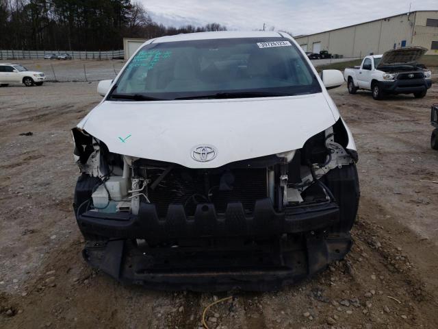 5TDKK3DC3FS642422 - 2015 TOYOTA SIENNA LE WHITE photo 5