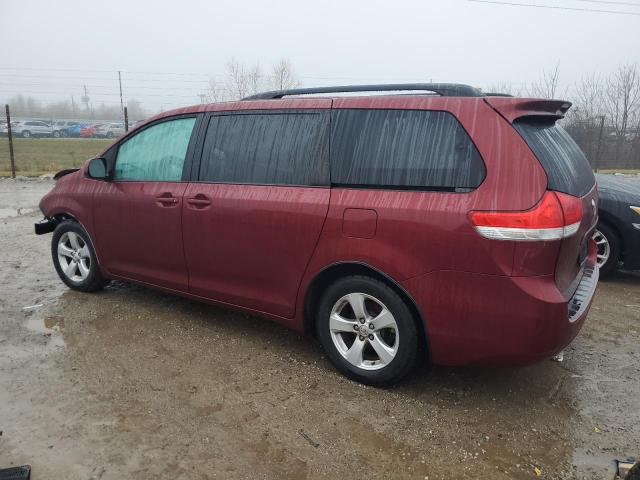 5TDKK3DC6DS301822 - 2013 TOYOTA SIENNA LE BURGUNDY photo 2