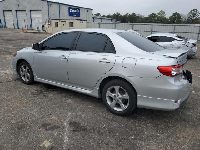 5YFBU4EE4DP144963 - 2013 TOYOTA COROLLA BASE SILVER photo 2