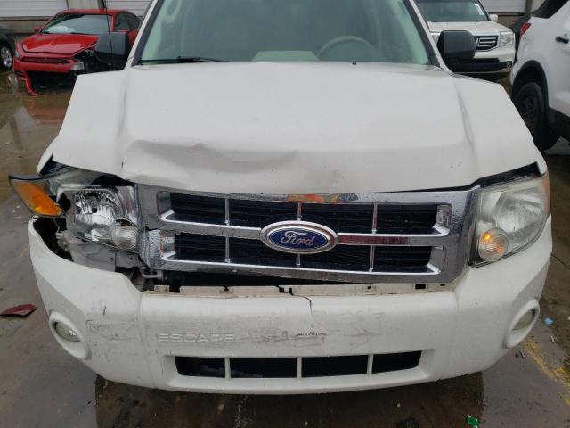 1FMCU0DG5BKB63500 - 2011 FORD ESCAPE XLT WHITE photo 12