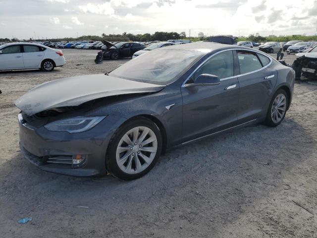 5YJSA1E22HF188426 - 2017 TESLA MODEL S ნაცრისფერი ფოტო 1