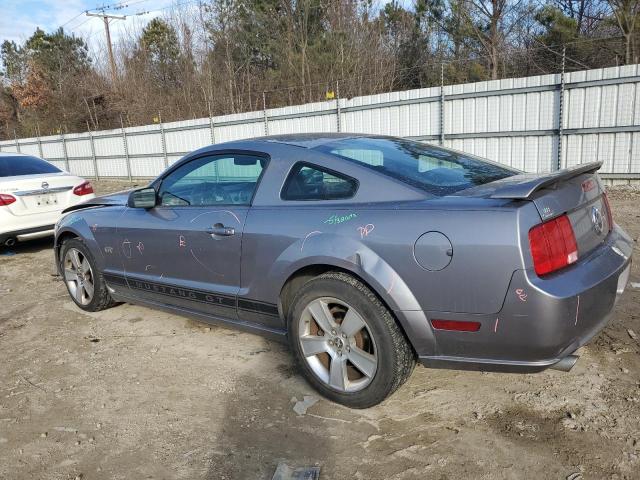 1ZVHT82H165179024 - 2006 FORD MUSTANG GT GRAY photo 2