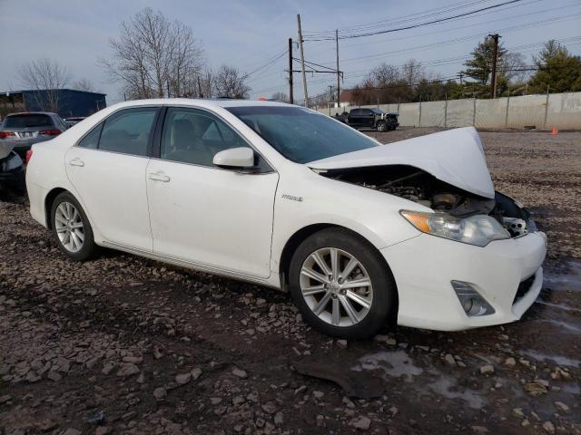 4T1BD1FK5DU089568 - 2013 TOYOTA CAMRY HYBRID WHITE photo 4