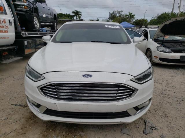 3FA6P0D92JR219385 - 2018 FORD FUSION TITANIUM/PLATINUM WHITE photo 5