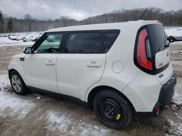 KNDJN2A28F7181995 - 2015 KIA SOUL WHITE photo 2