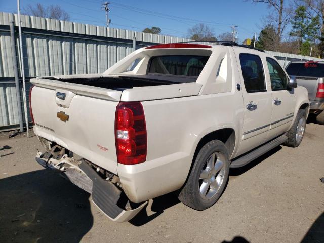 3GNMCGE00DG116866 - 2013 CHEVROLET AVALANCHE LTZ WHITE photo 3