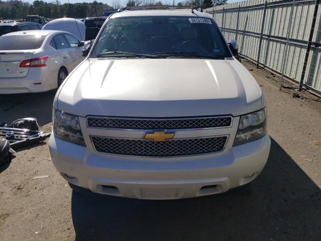 3GNMCGE00DG116866 - 2013 CHEVROLET AVALANCHE LTZ WHITE photo 5