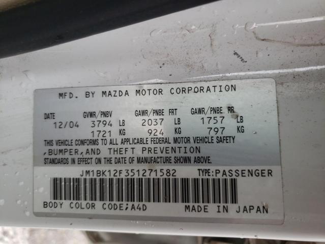 JM1BK12F351271582 - 2005 MAZDA 3 I WHITE photo 12