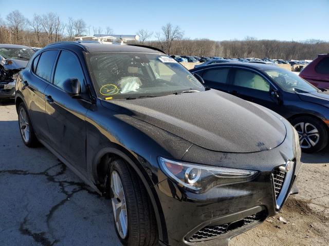 ZASPAKBN6K7C43796 - 2019 ALFA ROMEO STELVIO TI GRAY photo 4