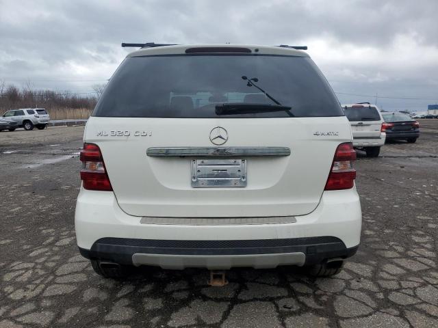 4JGBB22E98A393344 - 2008 MERCEDES-BENZ ML 320 CDI WHITE photo 6