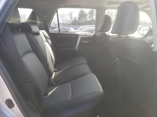 JTEBU5JR5G5391470 - 2016 TOYOTA 4RUNNER SR5/SR5 PREMIUM 银色 照片 10