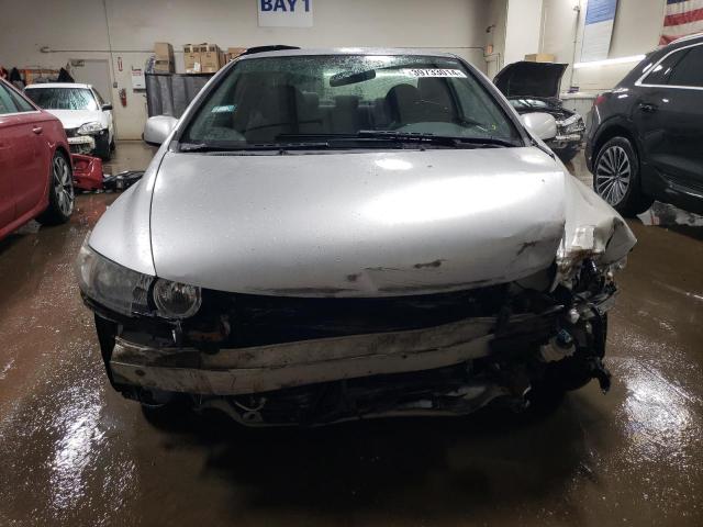 2HGFG12689H526951 - 2009 HONDA CIVIC LX SILVER photo 5