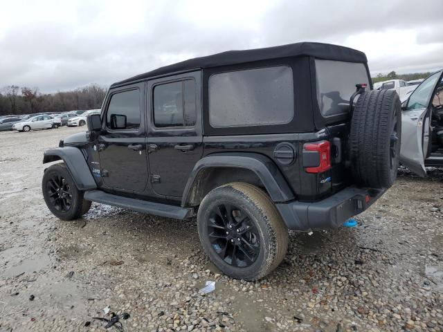 1C4JJXP65NW185543 - 2022 JEEP WRANGLER U SAHARA 4XE BLACK photo 2