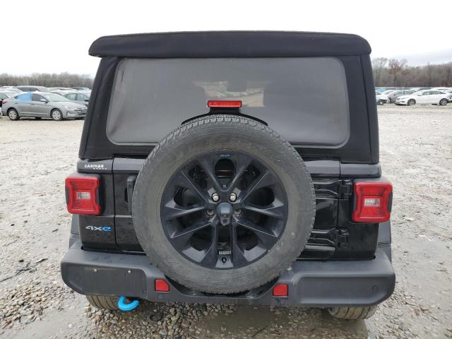 1C4JJXP65NW185543 - 2022 JEEP WRANGLER U SAHARA 4XE BLACK photo 6