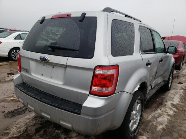 1FMCU03749KB39958 - 2009 FORD ESCAPE XLT SILVER photo 3