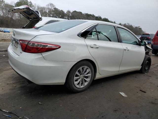 4T1BF1FK9FU889917 - 2015 TOYOTA CAMRY LE WHITE photo 3