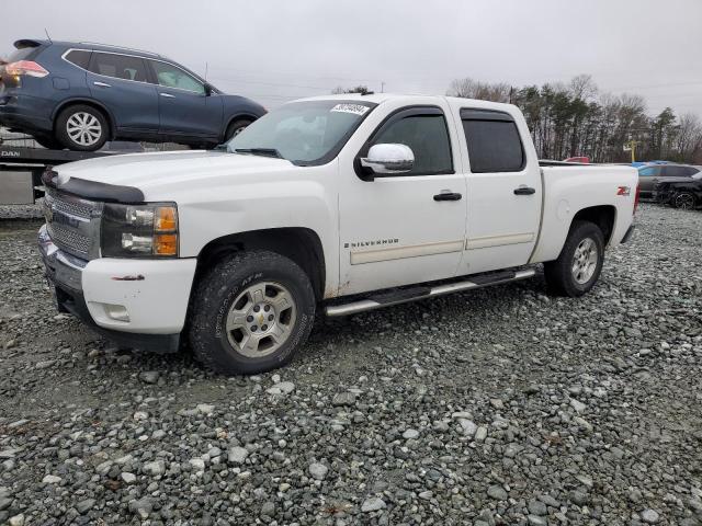 2009 CHEVROLET SILVERADO K1500 LT, 