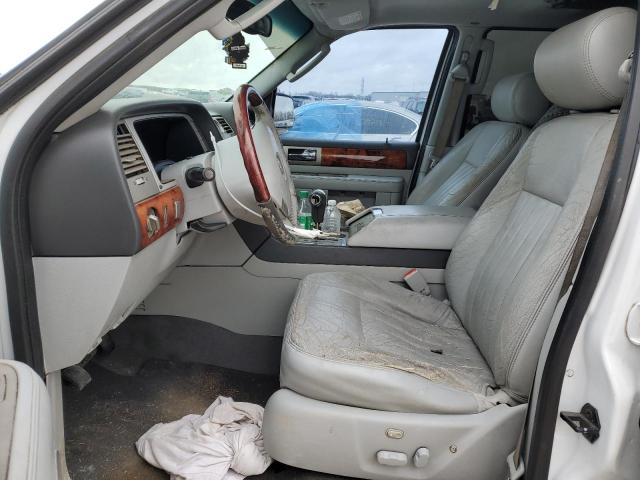 5LMFU27565LJ24994 - 2005 LINCOLN NAVIGATOR 白色 照片 7