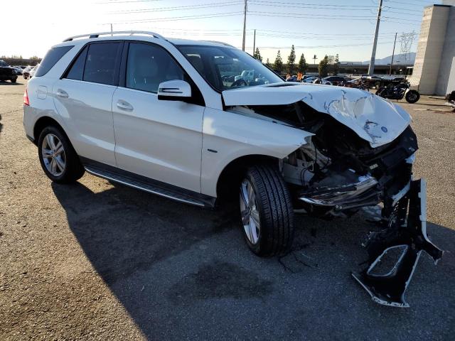4JGDA5HB4CA012468 - 2012 MERCEDES-BENZ ML 350 4MATIC WHITE photo 4