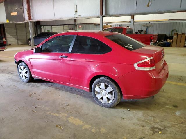 1FAHP32N08W111316 - 2008 FORD FOCUS S/SE RED photo 2