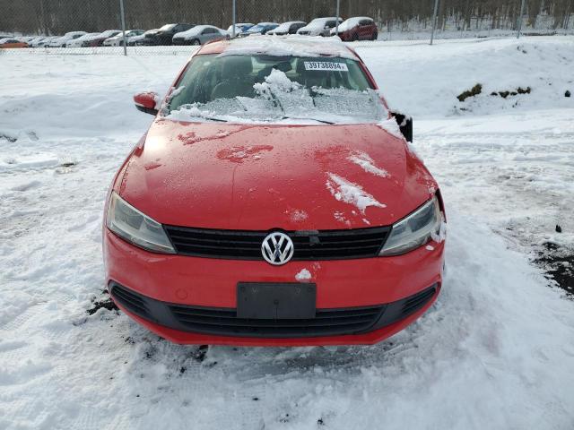 3VWLL7AJ3BM132638 - 2011 VOLKSWAGEN JETTA TDI RED photo 5