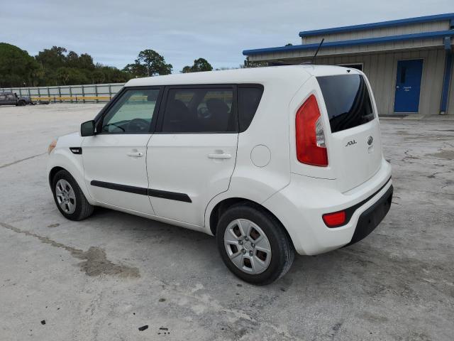 KNDJT2A52C7400509 - 2012 KIA SOUL WHITE photo 2