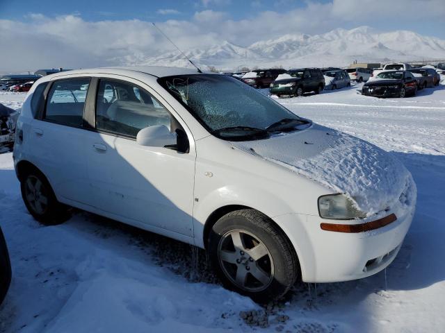 KL1TD66667B731571 - 2007 CHEVROLET AVEO BASE WHITE photo 4