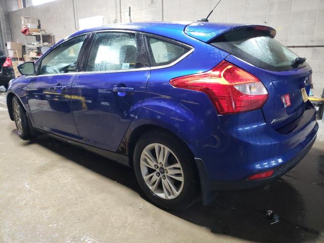 1FAHP3M2XCL313982 - 2012 FORD FOCUS SEL BLUE photo 2