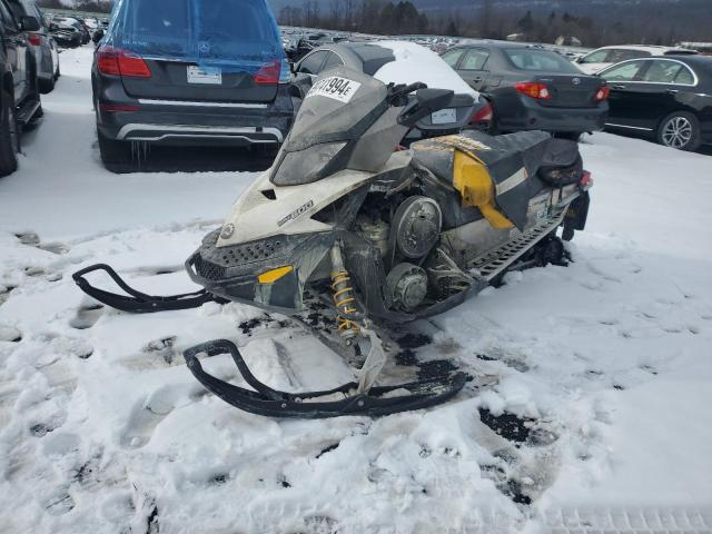 2BPSMFBB6BV000275 - 2011 SKI DOO MX Z 600 BLACK photo 2