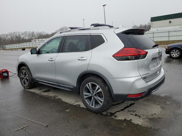 5N1AT2MV7HC731639 - 2017 NISSAN ROGUE SV SILVER photo 2